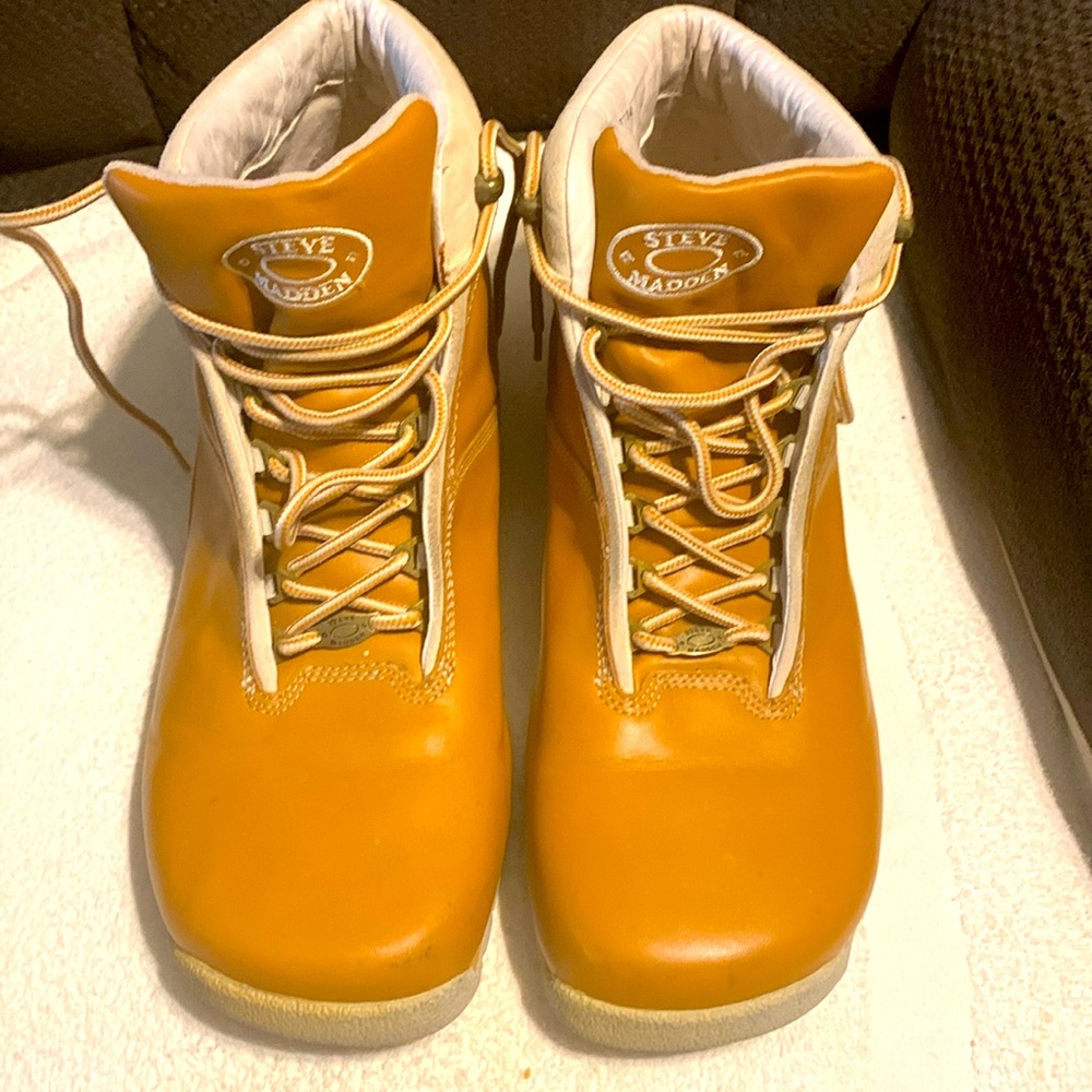Steve Madden Leather Tan High Top size 13